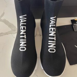 Brand new black Valentino sneakers shoes for men size 8.5